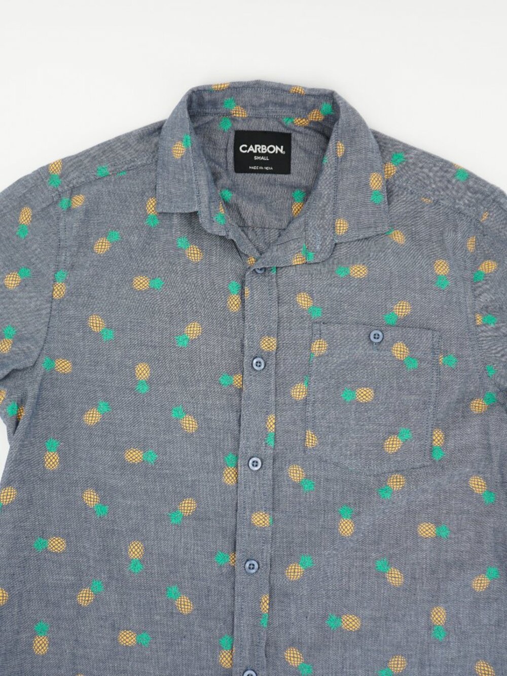 NWT Youth Men's Button Up Pineapple Summer Shirt Carbon Size Small